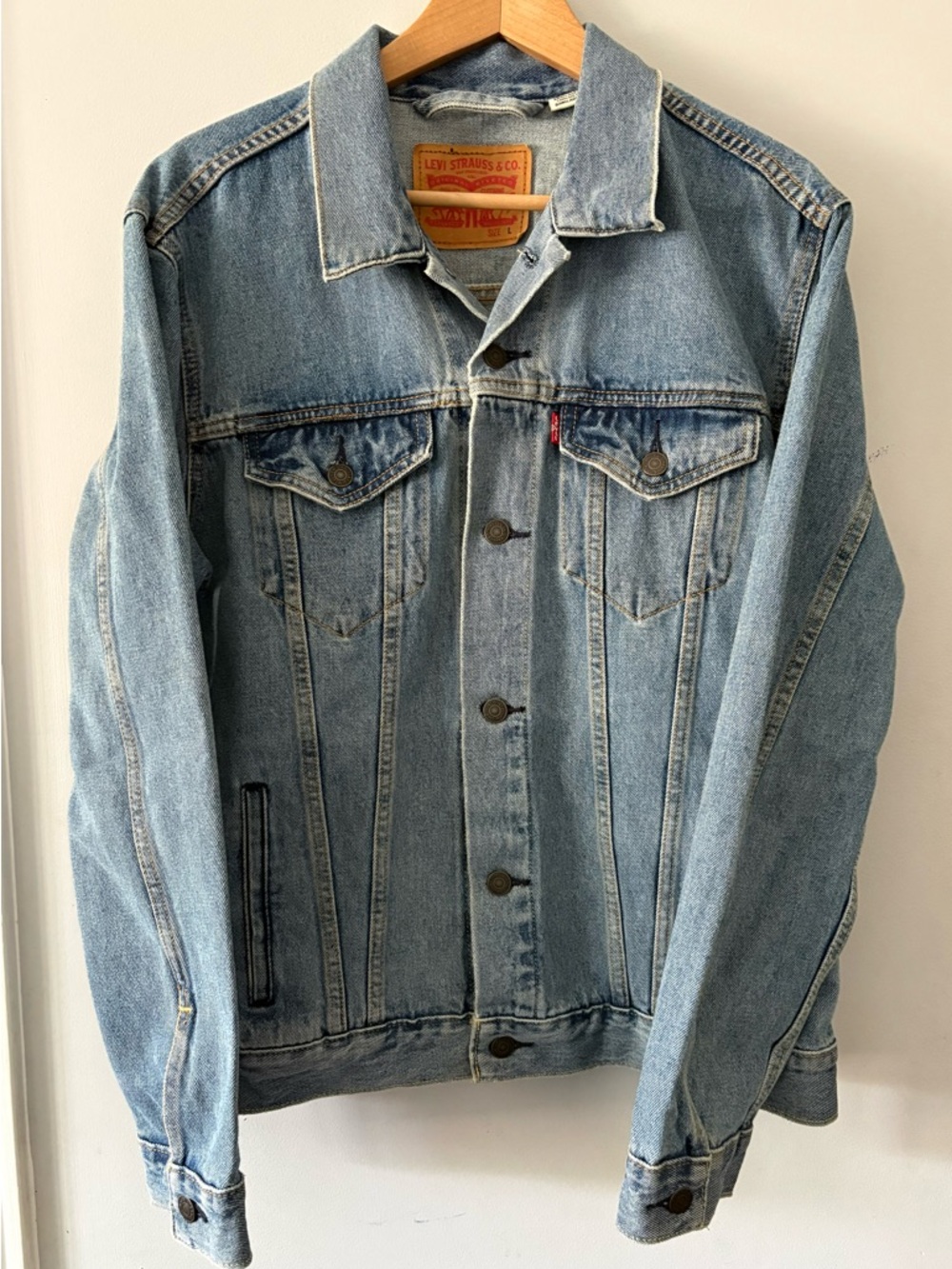Levi’s Standard Fit Trucker Denim Jean Jacket